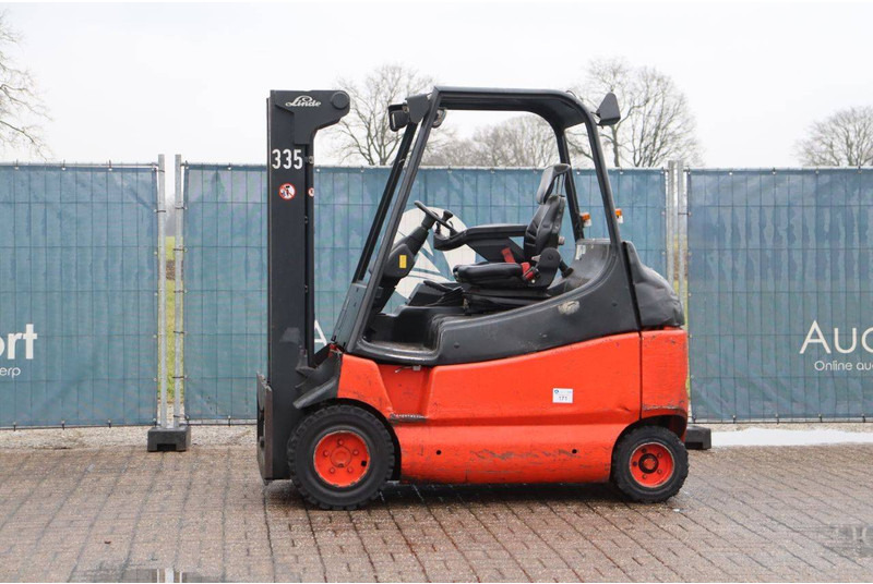 Linde E30 - Electric forklift: picture 1 Linde E30 - Electric forklift: picture 1