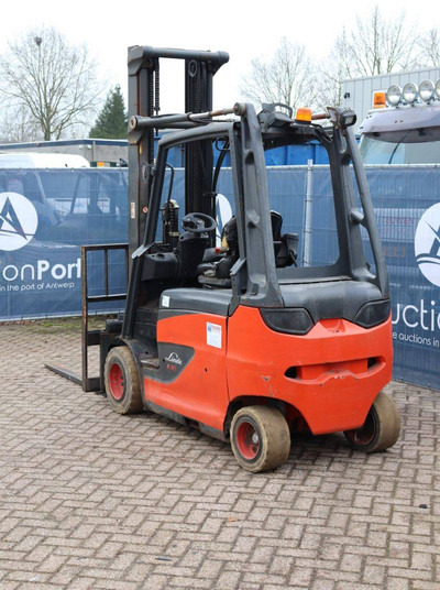 Linde E30HL-01/600 - Electric forklift: picture 4 Linde E30HL-01/600 - Electric forklift: picture 4