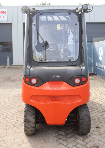Linde E50HL-01/600 - Electric forklift: picture 5 Linde E50HL-01/600 - Electric forklift: picture 5