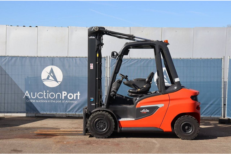 Linde H35D-01 - Diesel forklift: picture 2 Linde H35D-01 - Diesel forklift: picture 2