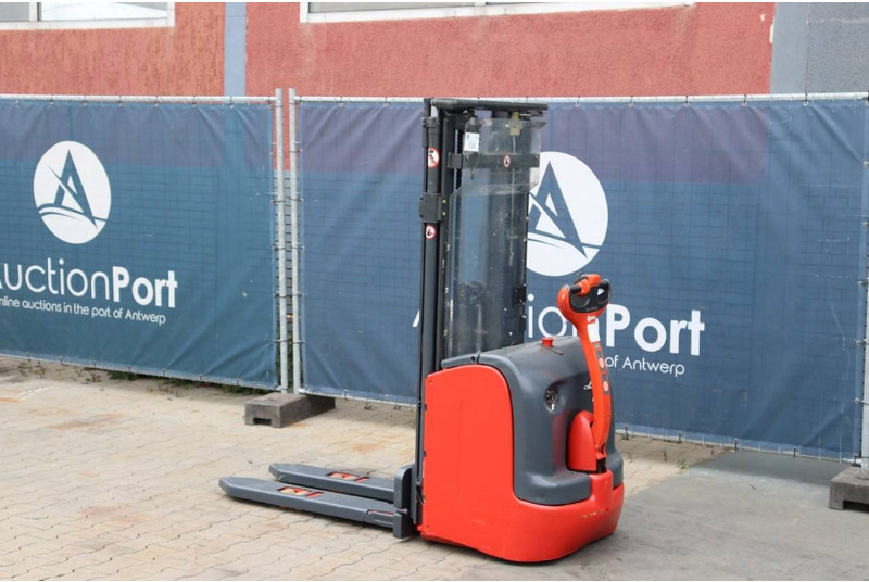 Linde L14 - Stacker: picture 3 Linde L14 - Stacker: picture 3