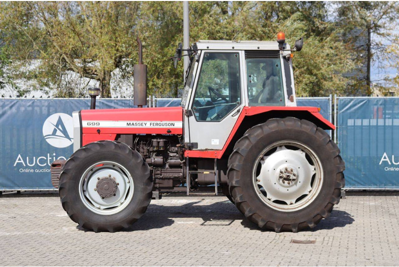 Massey Ferguson 699 - Farm tractor: picture 2 Massey Ferguson 699 - Farm tractor: picture 2