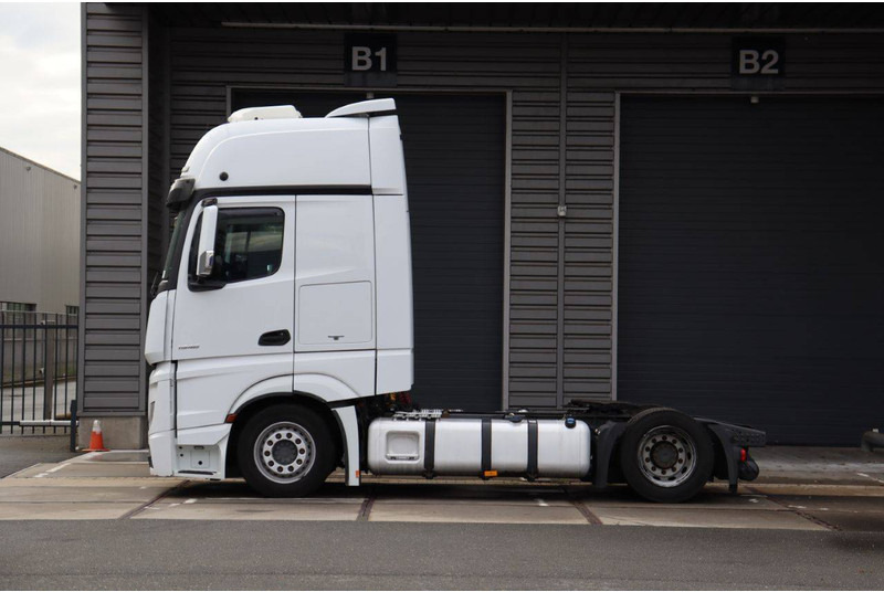 Mercedes-Benz ACTROS - Cab chassis truck: picture 2 Mercedes-Benz ACTROS - Cab chassis truck: picture 2