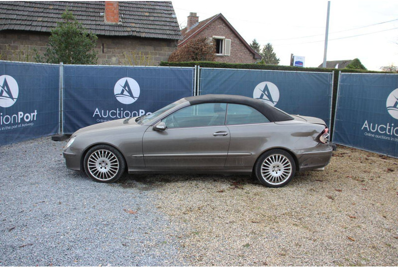 Mercedes-Benz CLK-Klasse 320 CDI - Car: picture 2 Mercedes-Benz CLK-Klasse 320 CDI - Car: picture 2