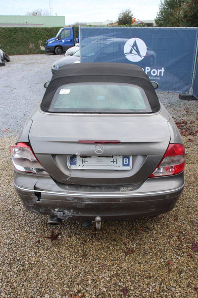 Mercedes-Benz CLK-Klasse 320 CDI - Car: picture 4 Mercedes-Benz CLK-Klasse 320 CDI - Car: picture 4