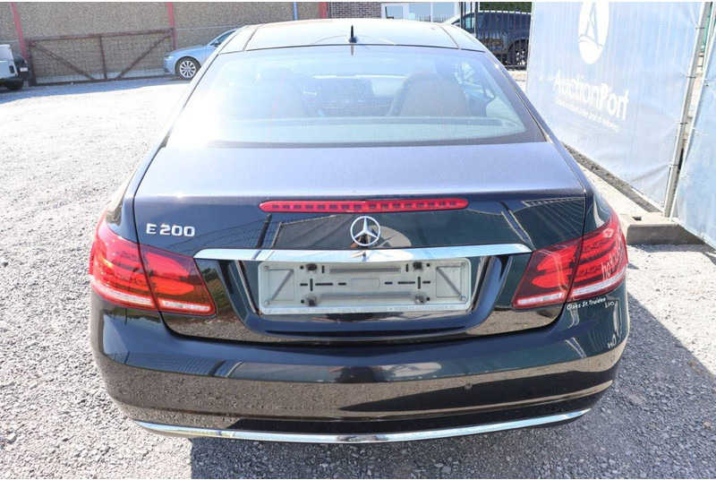 Mercedes-Benz E-Klasse 200 - Car: picture 4 Mercedes-Benz E-Klasse 200 - Car: picture 4