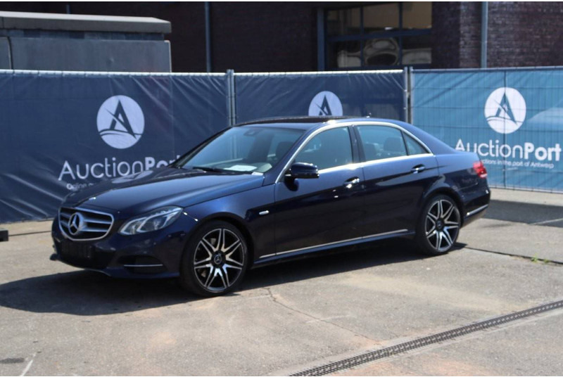 Sedan Mercedes-Benz E-Klasse Avantgarde: picture 9