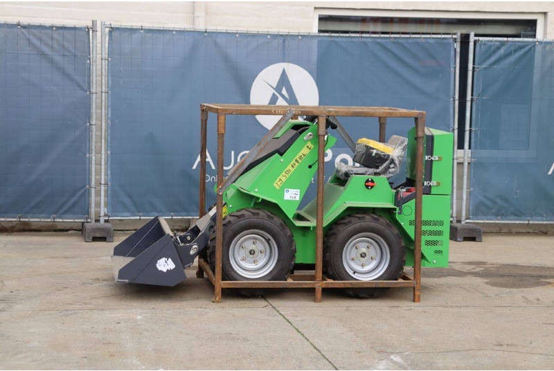 Nycheki SK-K105 - Wheel loader: picture 1 Nycheki SK-K105 - Wheel loader: picture 1