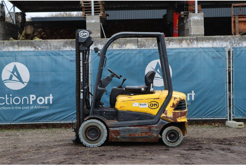 OM Carrelli XE 25 - Electric forklift: picture 2 OM Carrelli XE 25 - Electric forklift: picture 2