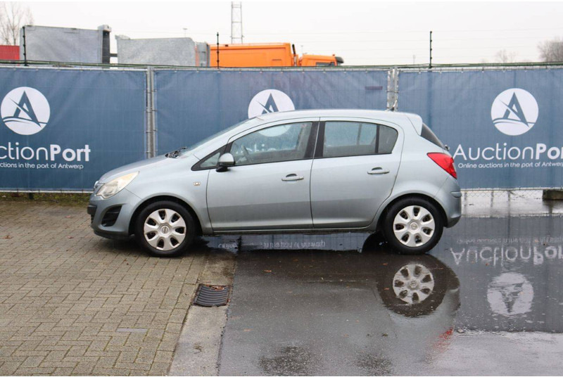 Opel Corsa - Sedan: picture 2 Opel Corsa - Sedan: picture 2