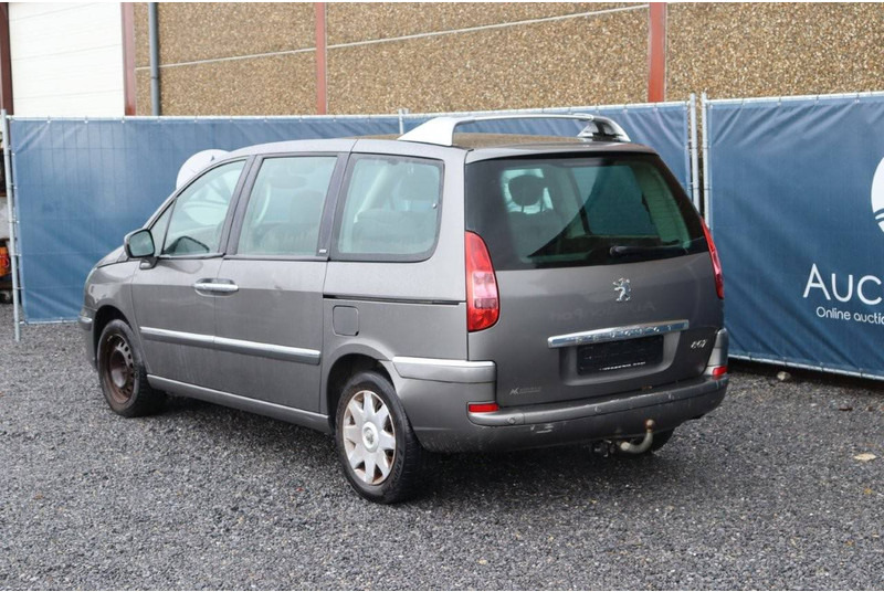 Peugeot 807 - Sedan: picture 4 Peugeot 807 - Sedan: picture 4
