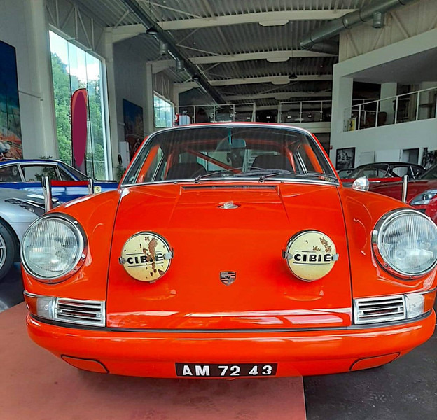 Porsche 911 T - Sedan: picture 4 Porsche 911 T - Sedan: picture 4