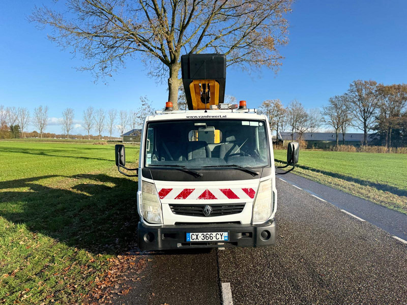 Renault Maxity ET 30 LE - Truck mounted aerial platform: picture 4 Renault Maxity ET 30 LE - Truck mounted aerial platform: picture 4