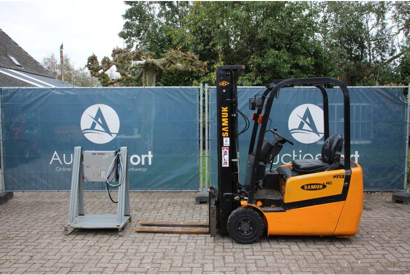 Samuk HJ13 - Electric forklift: picture 2 Samuk HJ13 - Electric forklift: picture 2