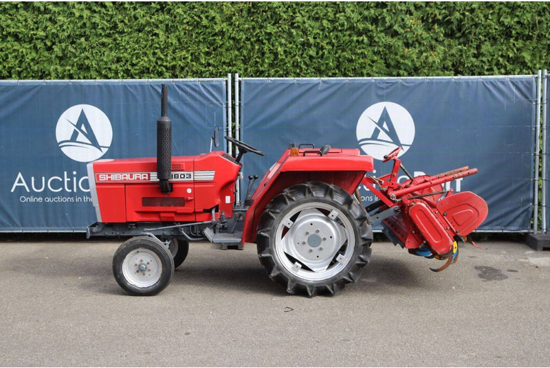 Shibaura SD1803 - Farm tractor: picture 2 Shibaura SD1803 - Farm tractor: picture 2
