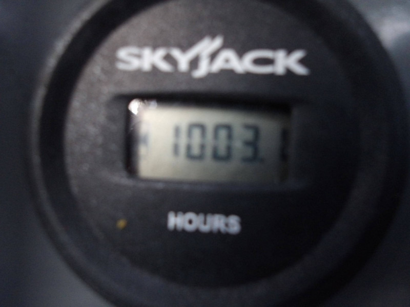 Skyjack SJ6832RT - Scissor lift: picture 5 Skyjack SJ6832RT - Scissor lift: picture 5