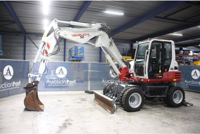 Takeuchi TB295W - Wheel excavator: picture 1 Takeuchi TB295W - Wheel excavator: picture 1