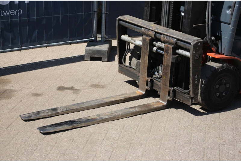 Electric forklift Toyota: picture 9