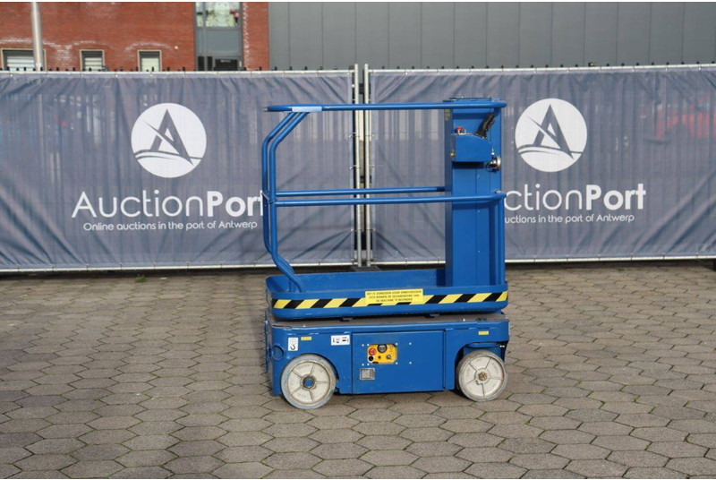 UpRight TM-12 - Aerial platform: picture 1 UpRight TM-12 - Aerial platform: picture 1