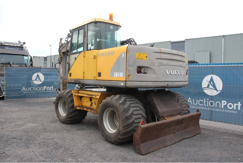 Volvo EW 140 - Wheel excavator: picture 3 Volvo EW 140 - Wheel excavator: picture 3