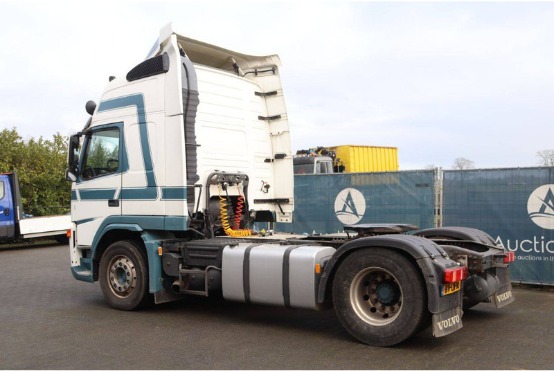 Volvo FM 390 - Cab chassis truck: picture 3 Volvo FM 390 - Cab chassis truck: picture 3