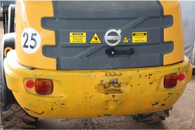 Wheel loader Volvo L25F-P: picture 15