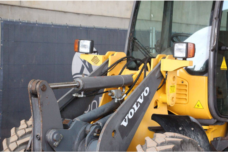 Wheel loader Volvo L25F-P: picture 10