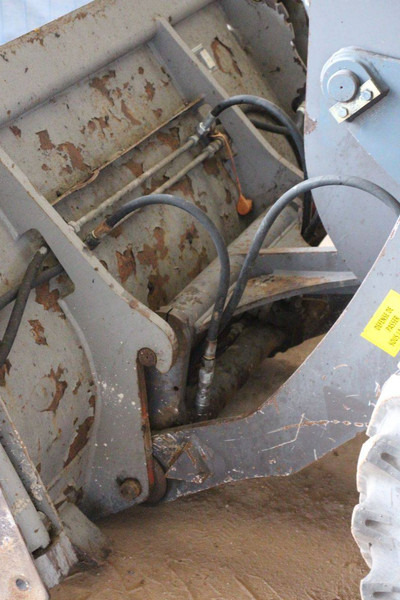 Wheel loader Volvo L25F-P: picture 13