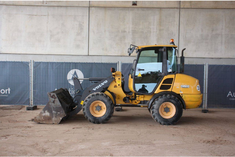 Volvo L25F-P - Wheel loader: picture 2 Volvo L25F-P - Wheel loader: picture 2