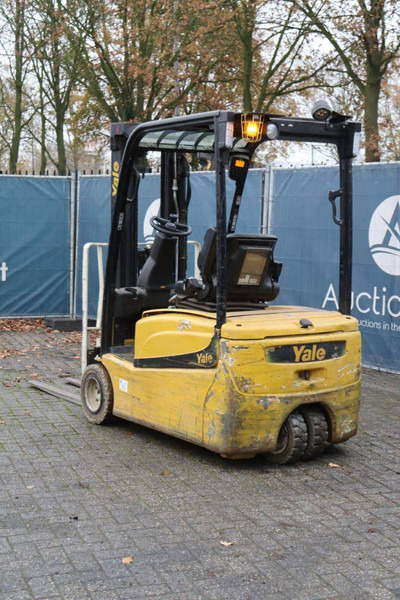 Yale ERP18VT LWB E2136 - Electric forklift: picture 4 Yale ERP18VT LWB E2136 - Electric forklift: picture 4