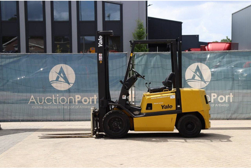 Yale GDP30TP - Diesel forklift: picture 2 Yale GDP30TP - Diesel forklift: picture 2