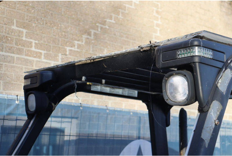 Diesel forklift Yale GFP25VX V3820: picture 13