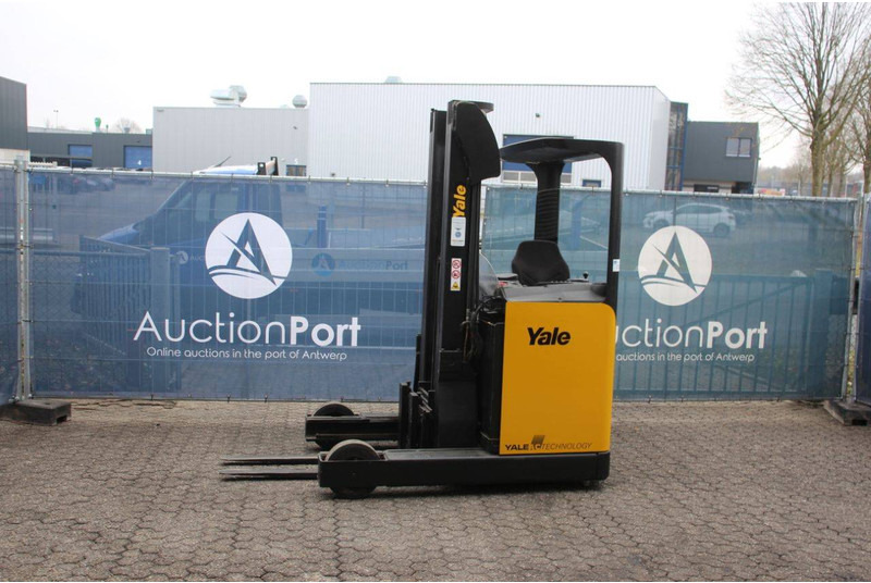 Yale MR16 - Reach truck: picture 1 Yale MR16 - Reach truck: picture 1