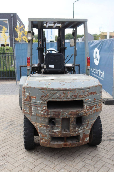 Yang FD-45IIP - Diesel forklift: picture 5 Yang FD-45IIP - Diesel forklift: picture 5