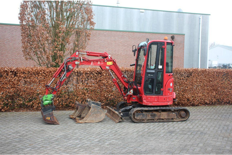 Yanmar VIO23-6 - Mini excavator: picture 1 Yanmar VIO23-6 - Mini excavator: picture 1
