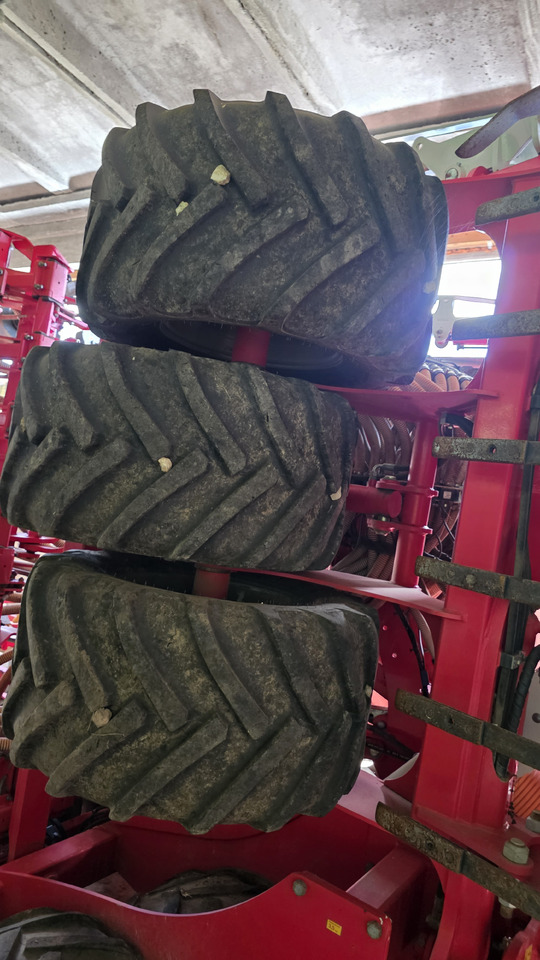 Combine seed drill PÖTTINGER Terrasem C6 Artis: picture 13