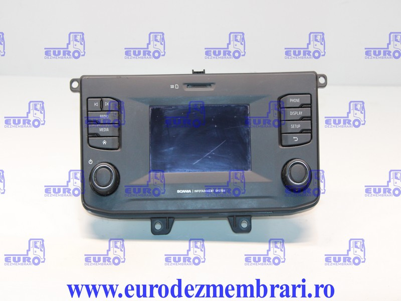 ELEMENT BORD UNITATE MULTIMEDIA AUS SCANIA SUPER 2906950, 2819280 - Dashboard for Truck: picture 1 ELEMENT BORD UNITATE MULTIMEDIA AUS SCANIA SUPER 2906950, 2819280 - Dashboard for Truck: picture 1