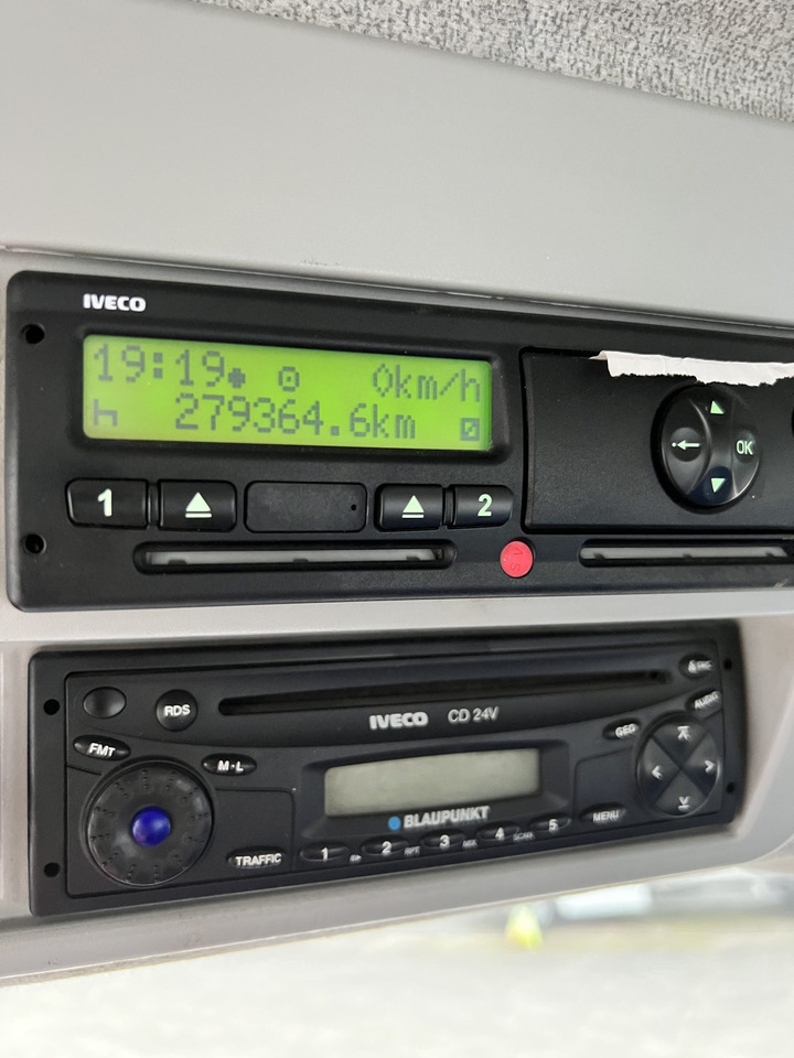 Cab chassis truck IVECO 300 EN CHASIS: picture 13