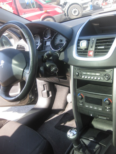 PEUGEOT 207 SW - Car: picture 5 PEUGEOT 207 SW - Car: picture 5