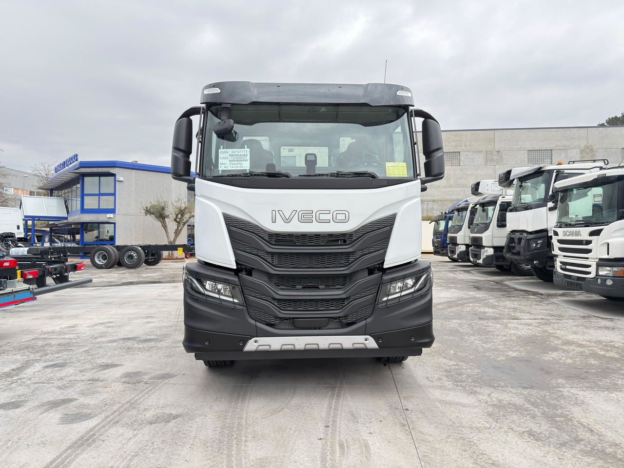 IVECO AD280X46 YPS ON X-Way E6 (Chassis) - Cab chassis truck: picture 3 IVECO AD280X46 YPS ON X-Way E6 (Chassis) - Cab chassis truck: picture 3