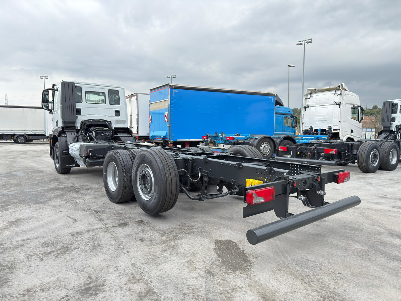 IVECO AD280X46 YPS ON X-Way E6 (Chassis) - Cab chassis truck: picture 5 IVECO AD280X46 YPS ON X-Way E6 (Chassis) - Cab chassis truck: picture 5