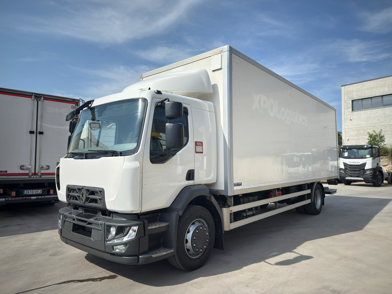 RENAULT D19 E6 (VAN) - Box truck: picture 1 RENAULT D19 E6 (VAN) - Box truck: picture 1