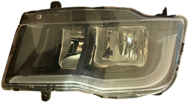 MAN TGX - Headlight: picture 3 MAN TGX - Headlight: picture 3