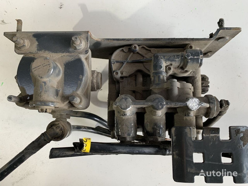 Mercedes-Benz ACTROS - Valve: picture 2 Mercedes-Benz ACTROS - Valve: picture 2