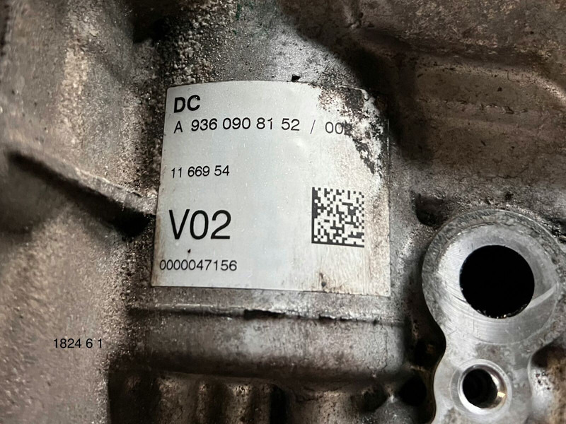 Fuel filter Mercedes-Benz: picture 6