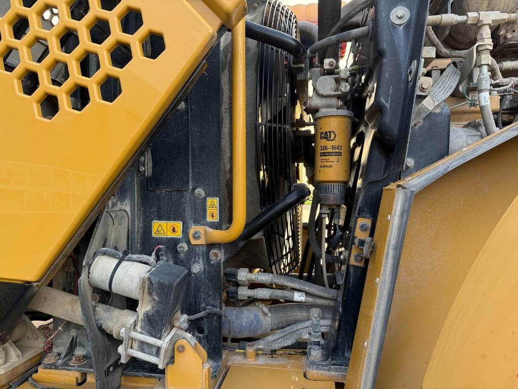 Wheel loader CAT 966 K: picture 12