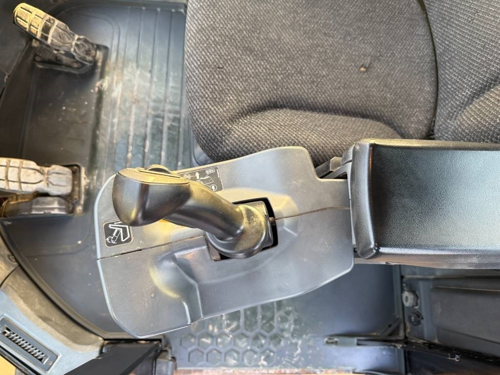 Wheel loader CAT 966 K: picture 17