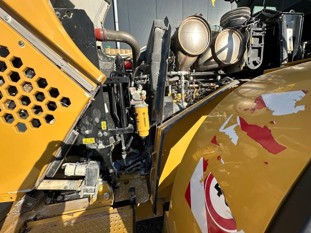 Wheel loader CAT 966 M: picture 14