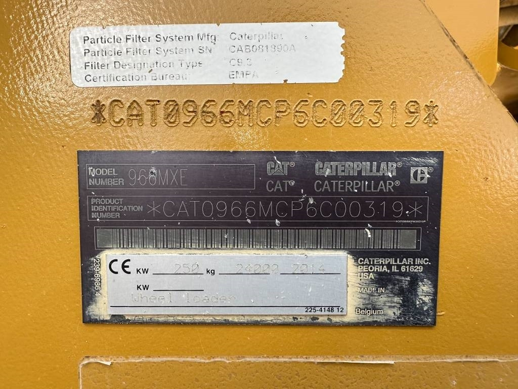 Wheel loader CAT 966 M: picture 12