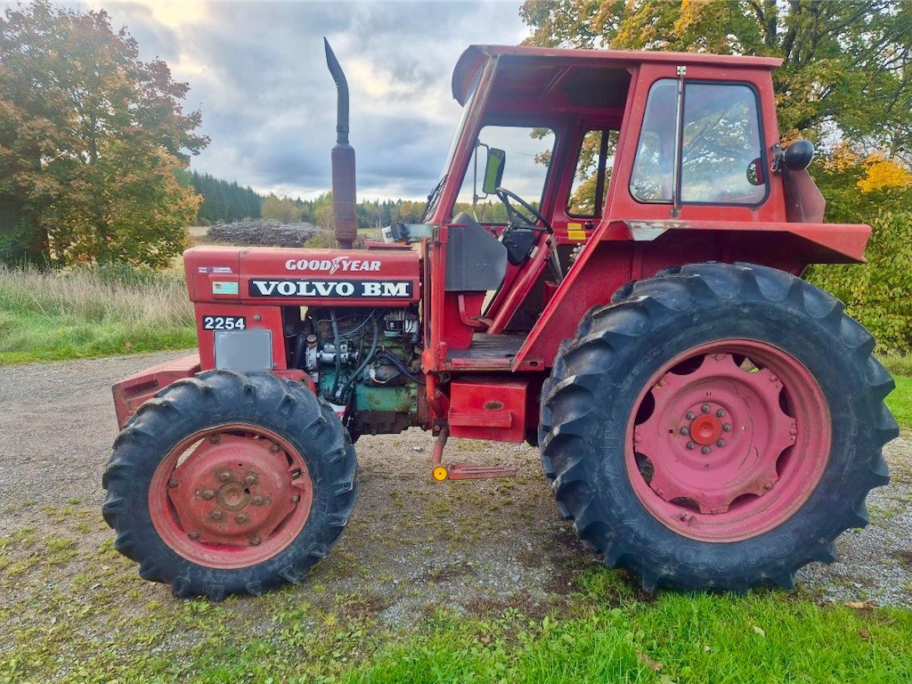 BM VOLVO 2254 - Farm tractor: picture 4 BM VOLVO 2254 - Farm tractor: picture 4